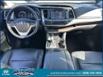 2016 Highlander Thumbnail 16