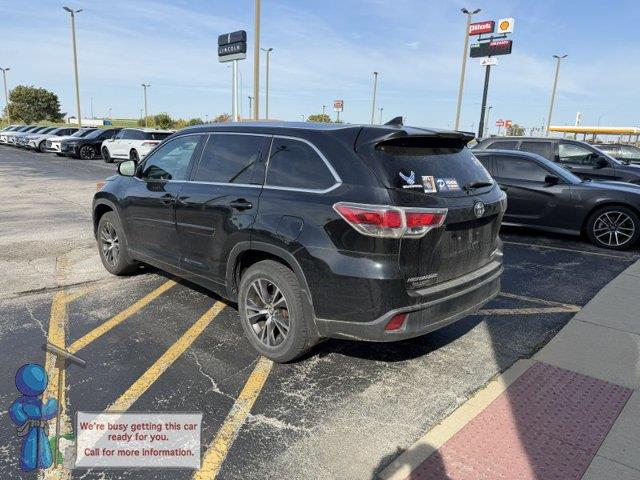 2016 Toyota Highlander - $14,962