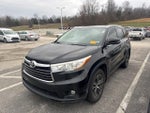 2016 Highlander Thumbnail 2
