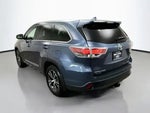2016 Highlander Thumbnail 5
