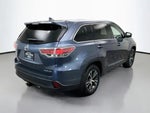2016 Highlander Thumbnail 7