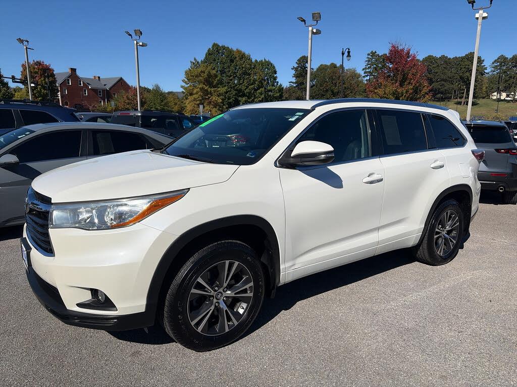 2016 Toyota Highlander - $16,489
