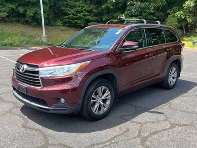 Photo of a 2015 Toyota Highlander AWD XLE 4DR SUV for sale