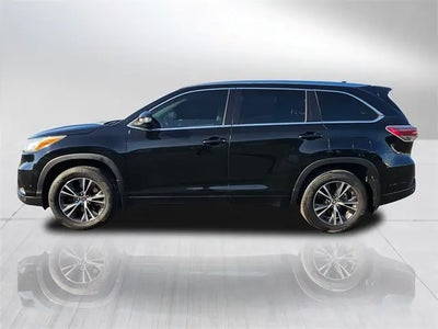 2016 Toyota Highlander AWD XLE 4DR SUV