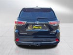 2016 Highlander Thumbnail 5