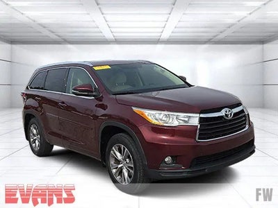 Photo of a 2014 Toyota Highlander AWD XLE 4DR SUV for sale