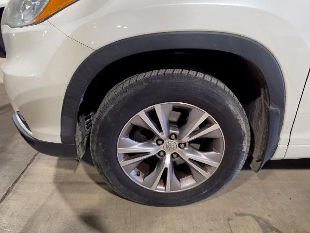 2015 Toyota Highlander - $19,999