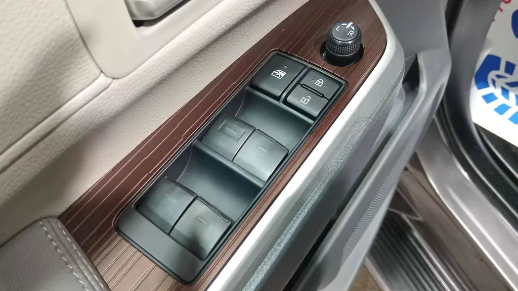 2022 Toyota Sienna XLE 8-Passenger