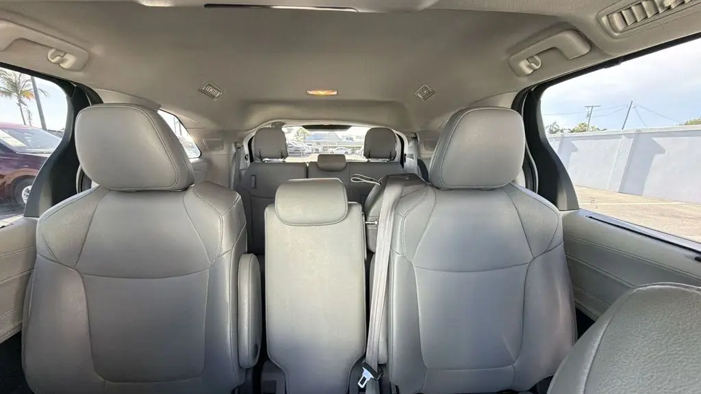 2023 Toyota Sienna XLE 8-Passenger