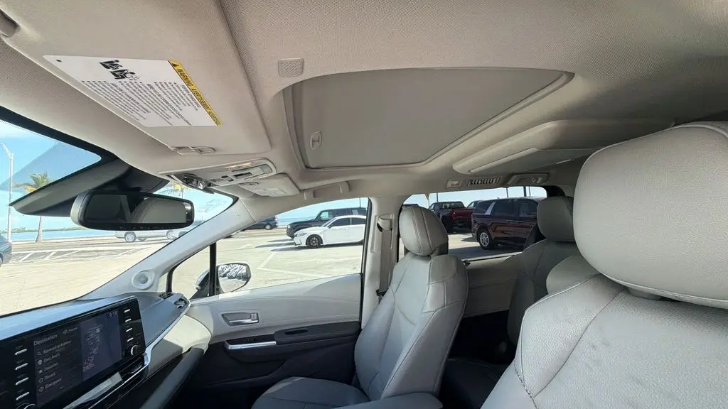 2023 Toyota Sienna XLE 8-Passenger