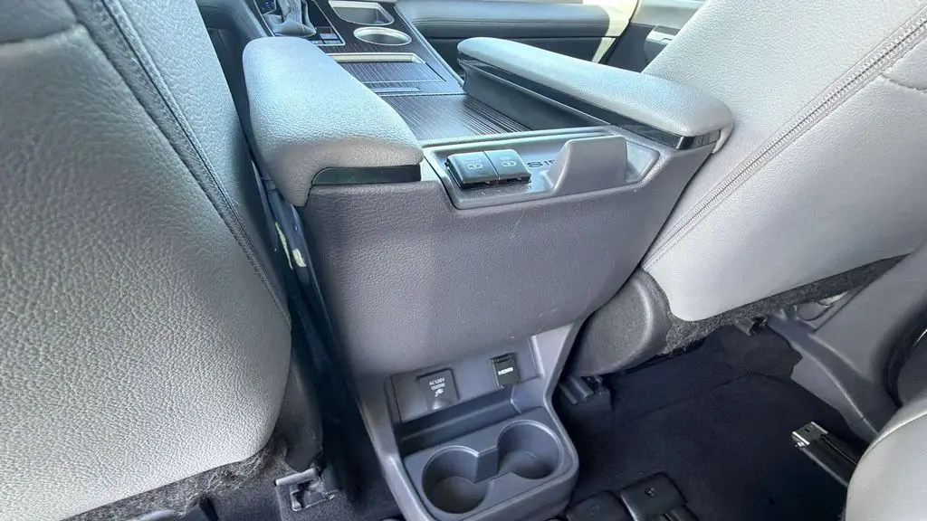 2023 Toyota Sienna XLE 8-Passenger