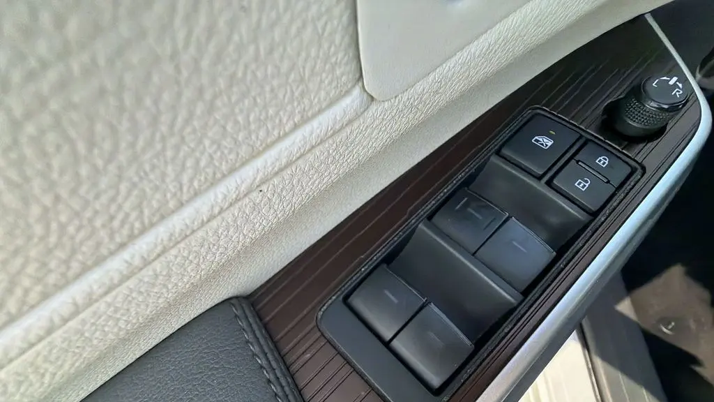2023 Toyota Sienna XLE 8-Passenger