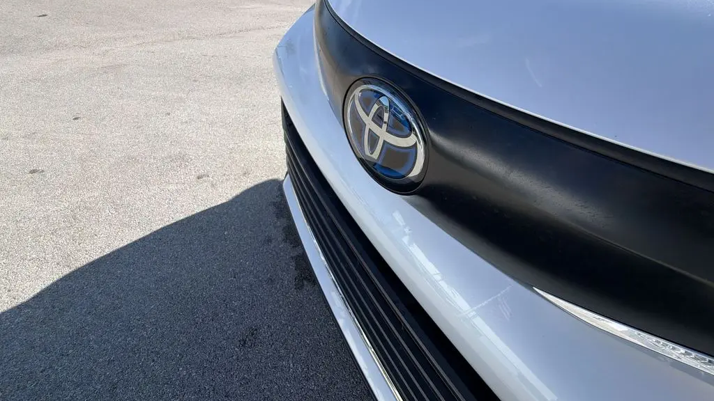 2023 Toyota Sienna XLE 8-Passenger