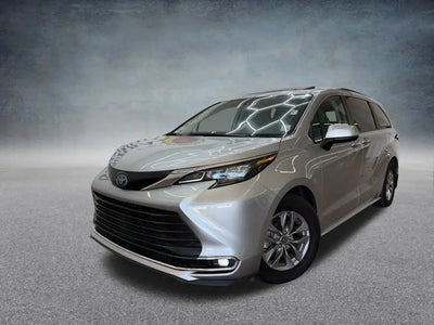 2024 Toyota Sienna XLE 8-Passenger 4DR Mini-Van