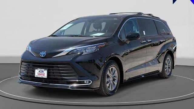 Preowned 2024 Toyota Sienna XLE 8-Passenger for Sale