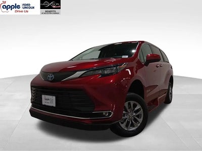 2024 Toyota Sienna XLE 8-Passenger 4DR Mini-Van