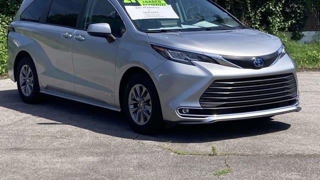 Preowned 2021 Toyota Sienna XLE 7-Passenger for Sale