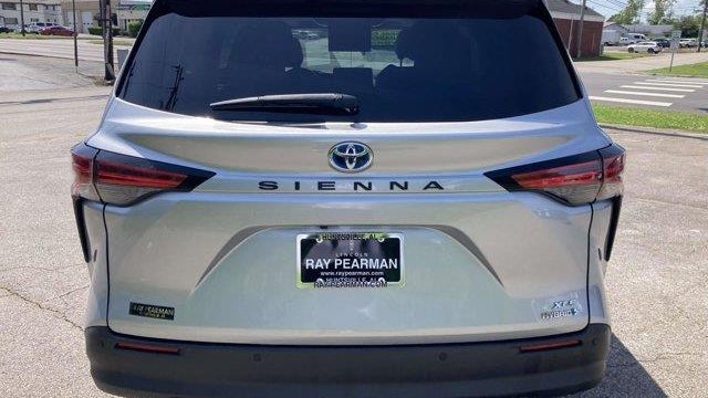 2021 Toyota Sienna XLE 7-Passenger