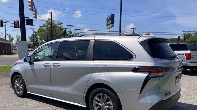 2021 Toyota Sienna XLE 7-Passenger