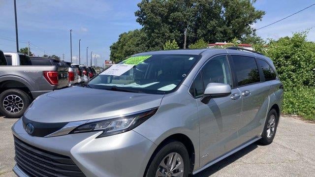 2021 Toyota Sienna XLE 7-Passenger