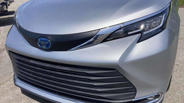 2021 Toyota Sienna XLE 7-Passenger