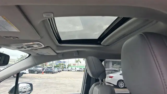 2025 Toyota Sienna XLE 8-Passenger
