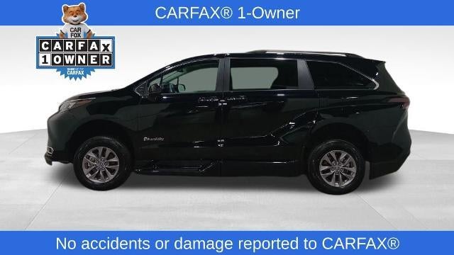 2024 Toyota Sienna XLE 8-Passenger