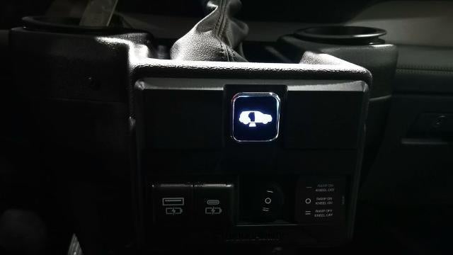 2024 Toyota Sienna XLE 8-Passenger