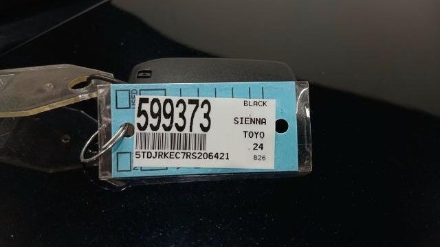 2024 Toyota Sienna XLE 8-Passenger