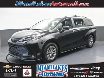 Photo of a 2025 Toyota Sienna XLE 8-Passenger 4DR Mini-Van for sale