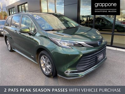 Photo of a 2021 Toyota Sienna AWD XLE 7-Passenger 4DR Mini-Van for sale