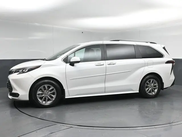 2025 Toyota Sienna - $46,873