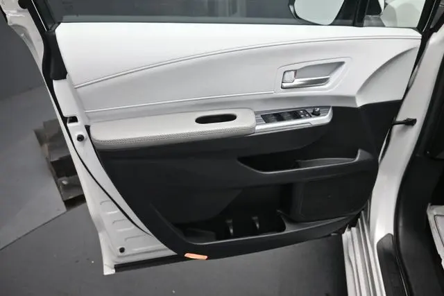 2025 Toyota Sienna - $46,873