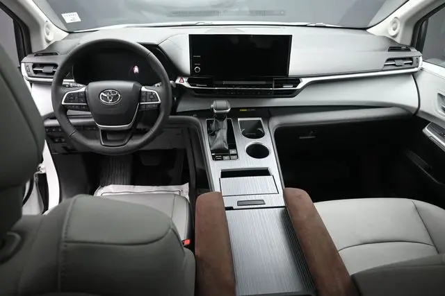 2025 Toyota Sienna - $46,873