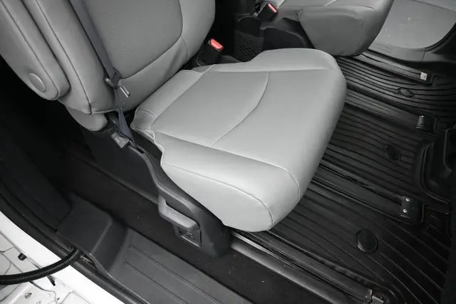2025 Toyota Sienna - $46,873