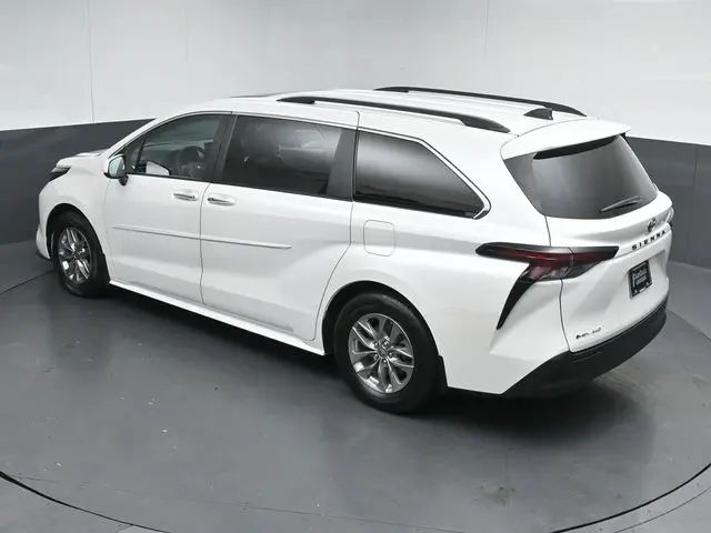 2025 Toyota Sienna - $46,873