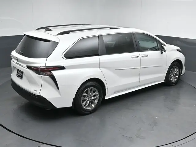 2025 Toyota Sienna - $46,873