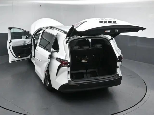 2025 Toyota Sienna - $46,873