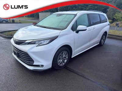 Photo of a 2022 Toyota Sienna AWD XLE 7-Passenger 4DR Mini-Van for sale