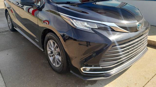 2021 Toyota Sienna XLE 7-Passenger