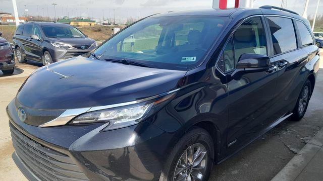 2021 Toyota Sienna XLE 7-Passenger
