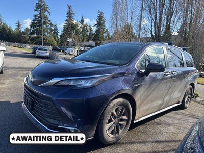 2022 Toyota Sienna AWD XLE 7-Passenger 4DR Mini-Van