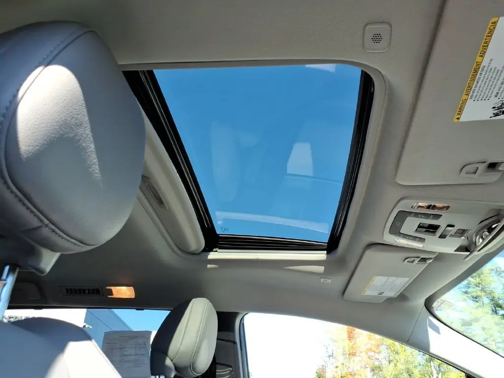 2025 Toyota Sienna - $48,500