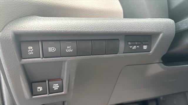 2024 Toyota Sienna XLE 7-Passenger