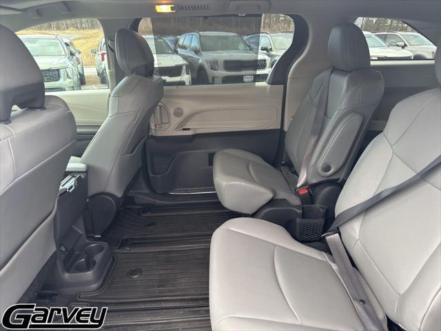 2024 Toyota Sienna - $44,900
