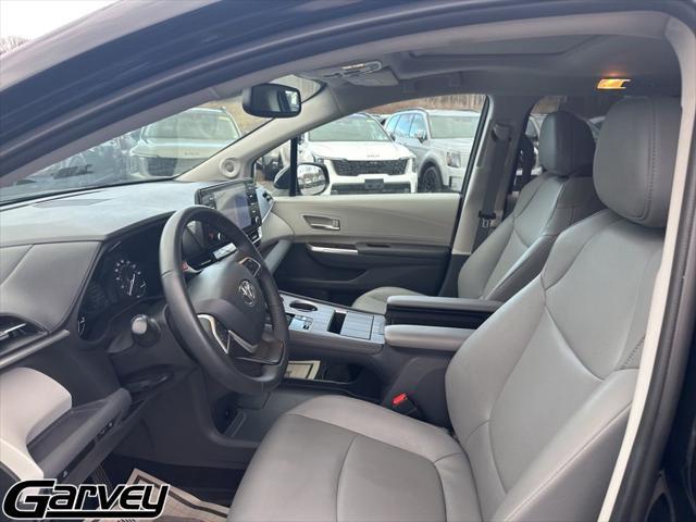 2024 Toyota Sienna - $44,900