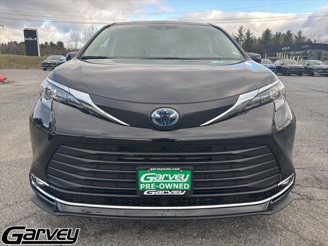 2024 Toyota Sienna - $44,900