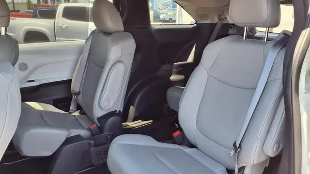 2025 Toyota Sienna XLE 7-Passenger