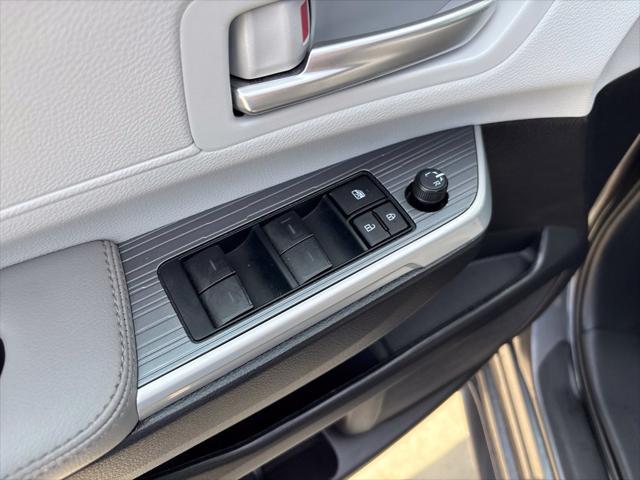 2025 Toyota Sienna - $46,400