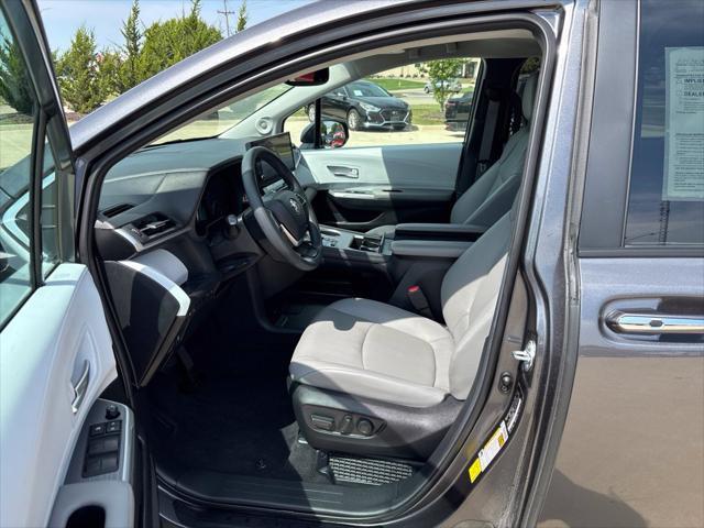 2025 Toyota Sienna - $46,400